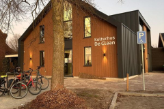 Kulturhus De Glaan, gerealiseerd door Bouwbedrijf Poorthuis